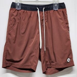 Vuori Kore Rust Drawstring Athletic Shorts Size M Pockets Stretch Gym Lined